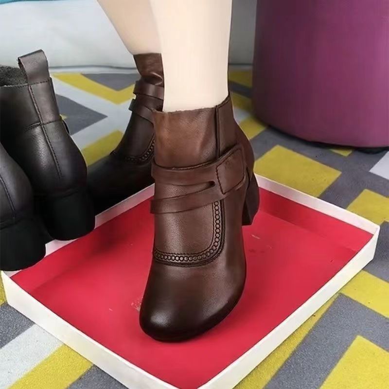Botines retro de tacón grueso
